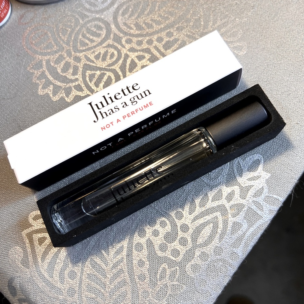 Juliette Had A Gun Not a Perfume Travel Spray